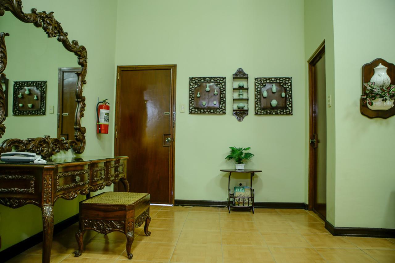 Victoria'S Haven Bed and Breakfast Dumaguete City Exterior foto