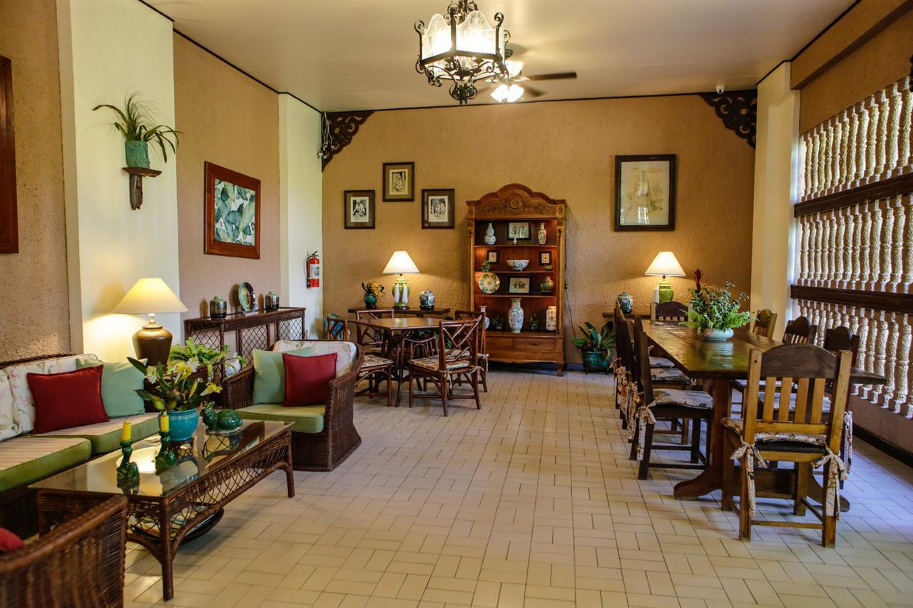Victoria'S Haven Bed and Breakfast Dumaguete City Exterior foto