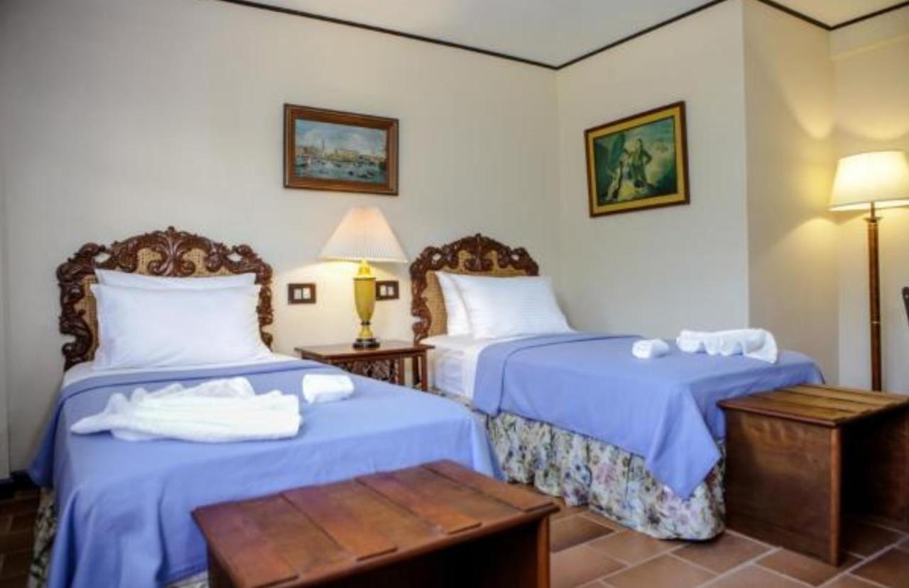 Victoria'S Haven Bed and Breakfast Dumaguete City Exterior foto